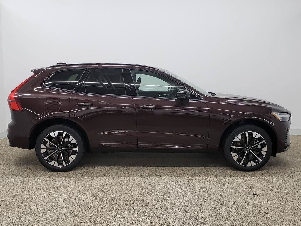 New 2026 Volvo XC60 plug-in hybrid T8 Plus SUV