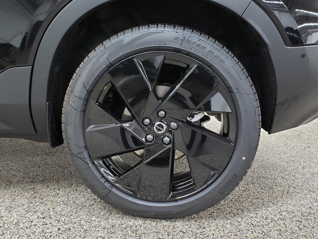 2026 Volvo XC40 Ultra Black Edition - Photo 12