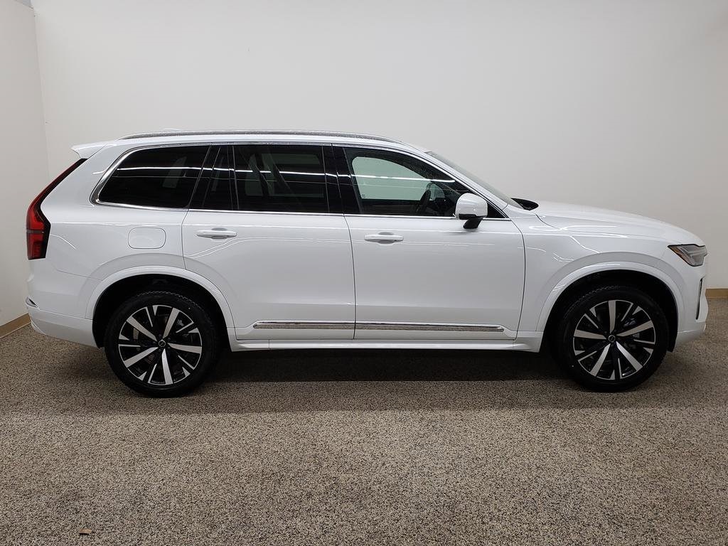 New 2026 Volvo XC90 B5 Core SUV