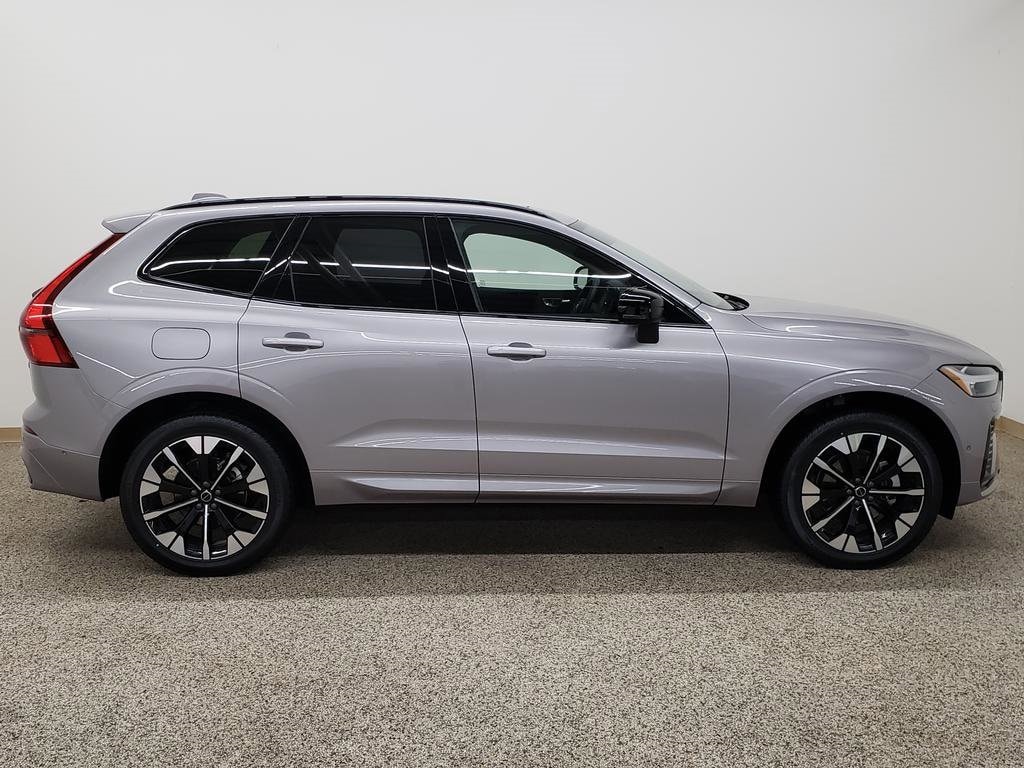 New 2026 Volvo XC60 B5 Plus SUV