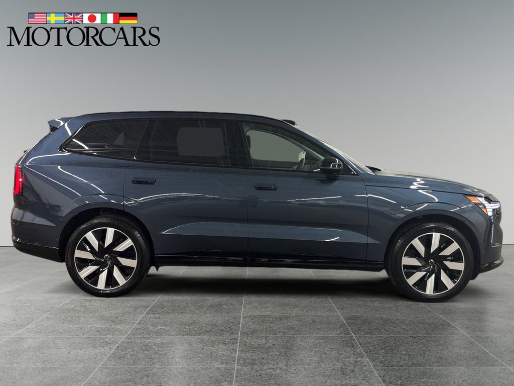 Certified 2025 Volvo EX90 Ultra with VIN 7JDE23VL8SG001368 for sale in Bedford, OH