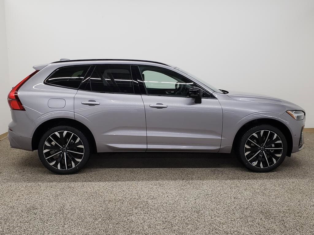 New 2026 Volvo XC60 B5 Ultra SUV