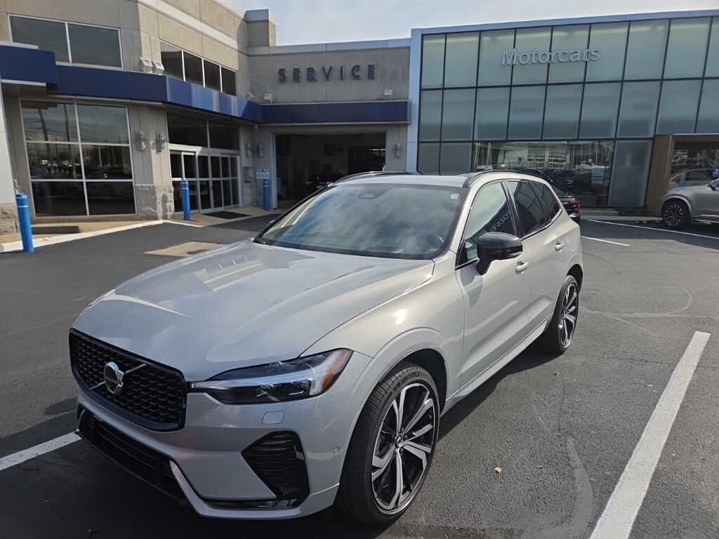 Certified 2022 Volvo XC60 B6 R-Design SUV