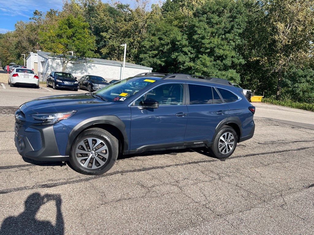 Used 2024 Subaru Outback Premium SUV
