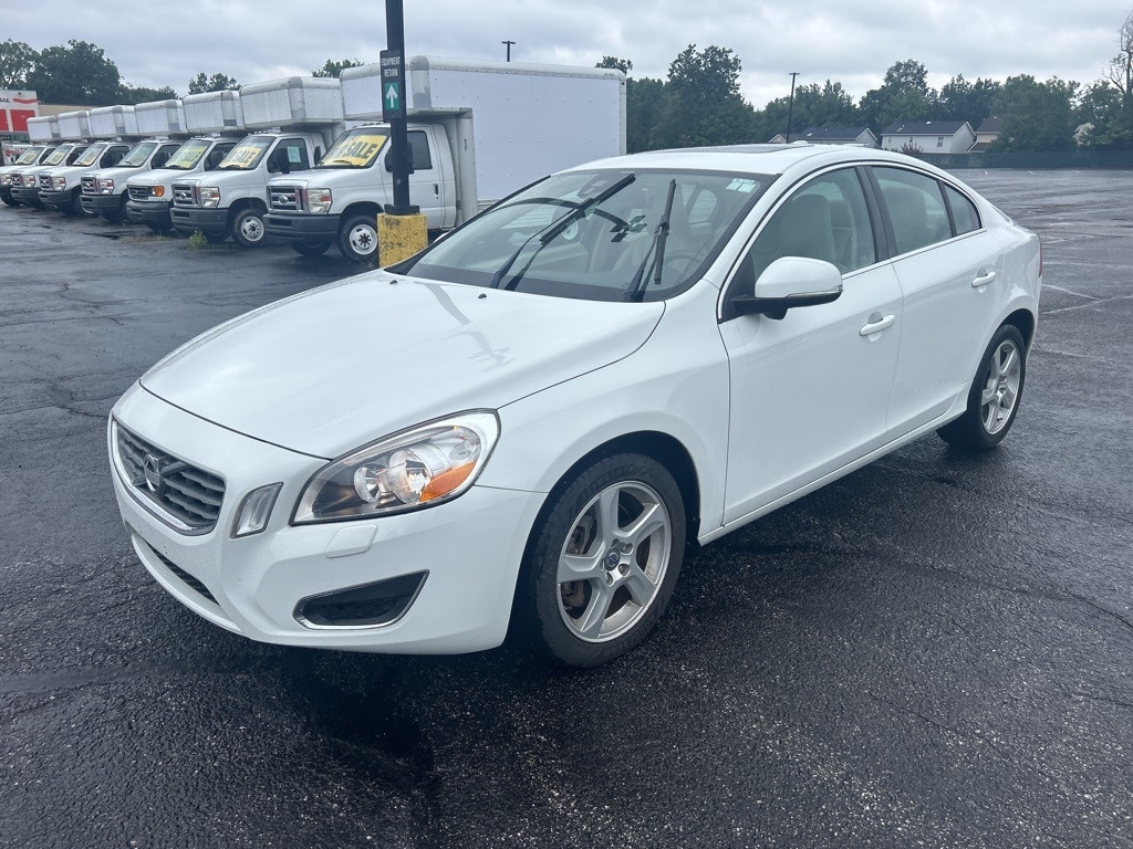 Used 2013 Volvo S60 T5 Premier with VIN YV1612FH6D2188625 for sale in Bedford, OH