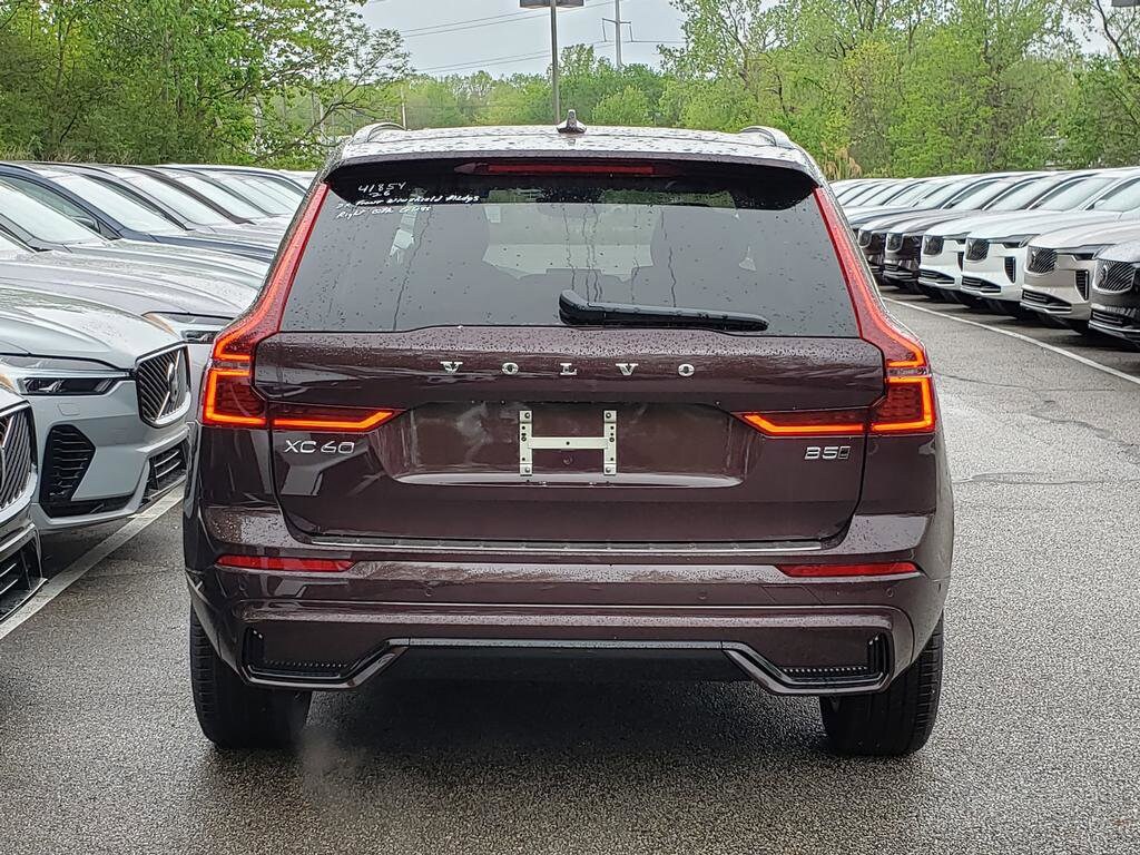 New 2026 Volvo XC60 B5 Plus SUV