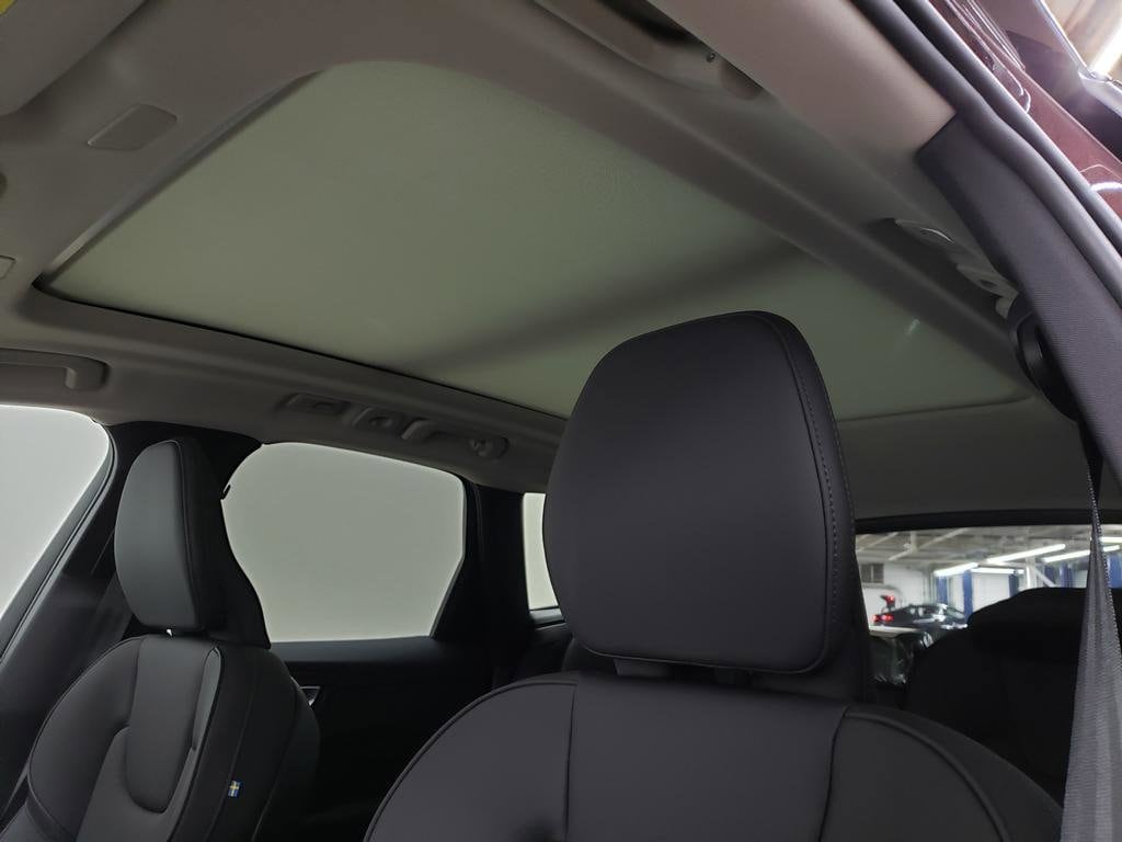 2026 Volvo XC60 Core - Photo 7