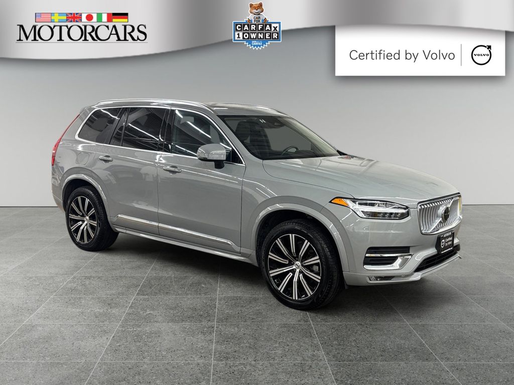 2025 Volvo XC90 B5 Core Bright 4WD's photo