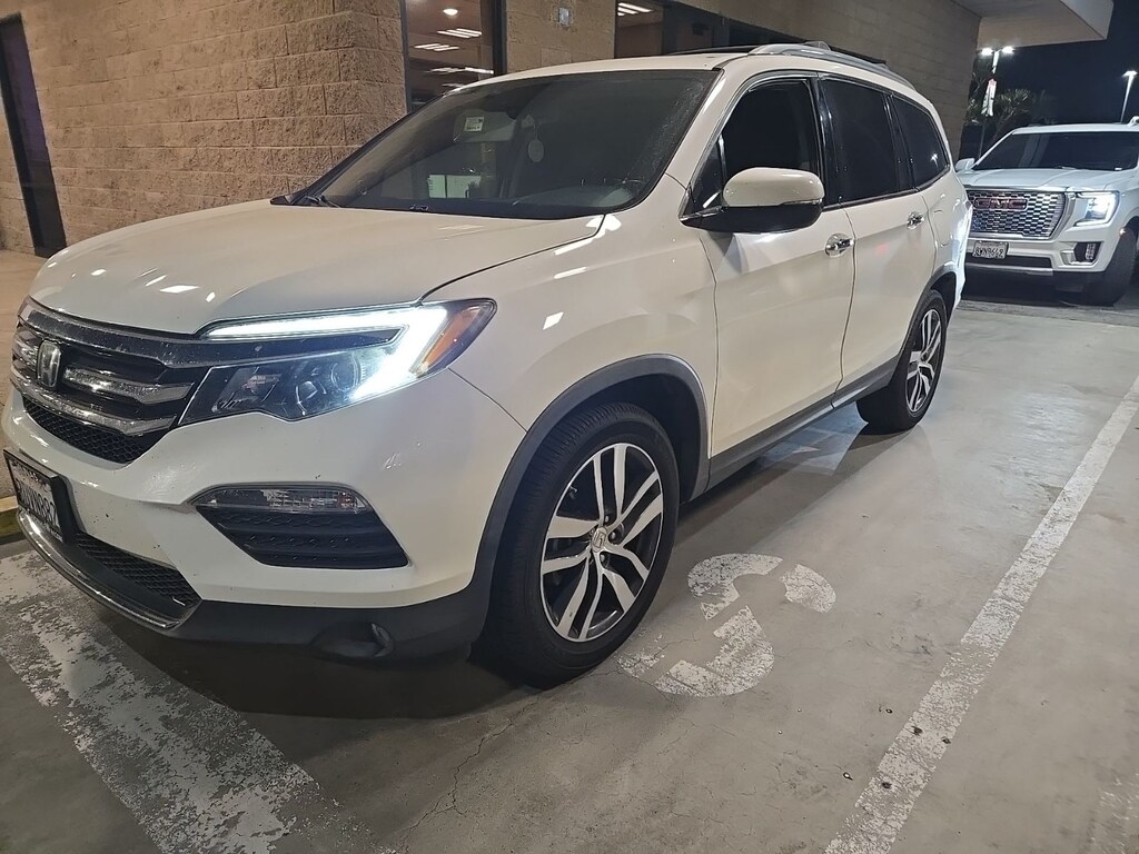 Used 2018 Honda Pilot Elite SUV