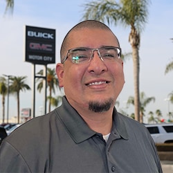 Staff member Steve Mendez from c39784fbb502