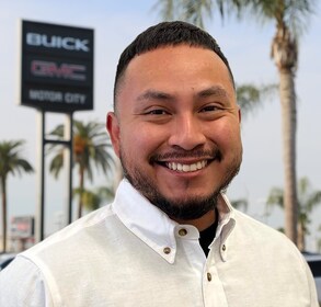 Staff member Steve Roman from c39784fbb502