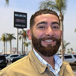 Staff member Moe Saphieh from 8d8ba7b3eddb