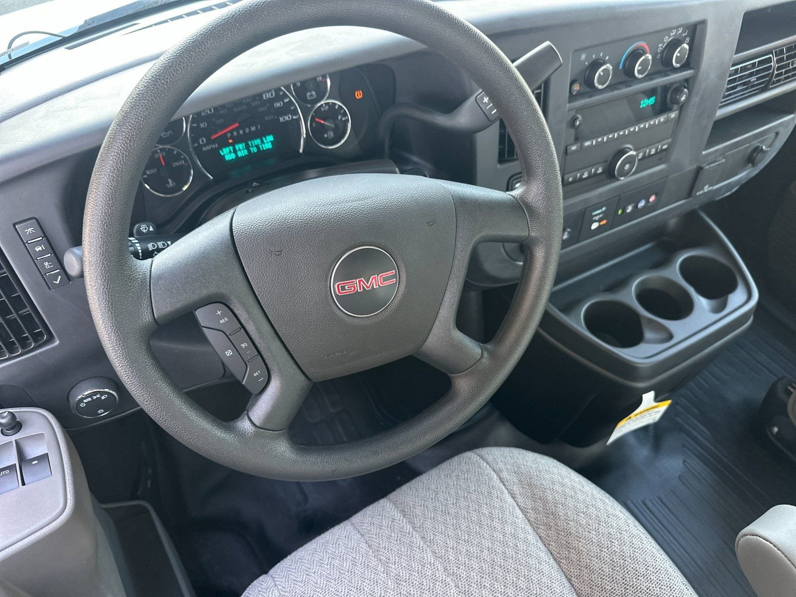 2025 GMC Savana Cargo Work Van photo 5