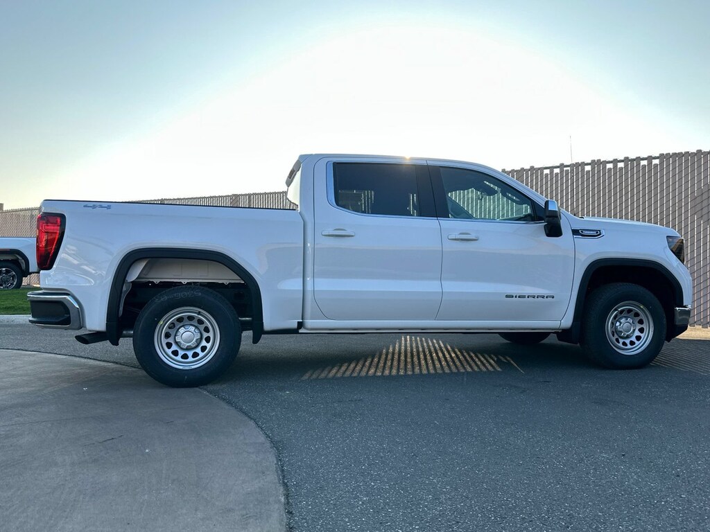 New 2026 GMC Sierra 1500 SLE Truck