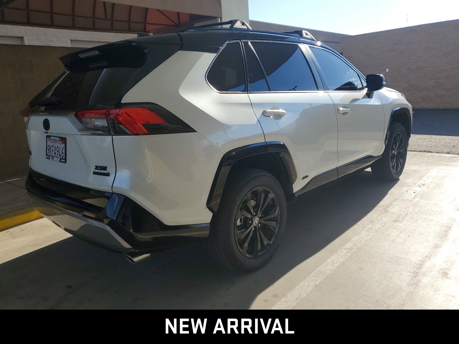 2024 Toyota RAV4 Hybrid XSE photo 4