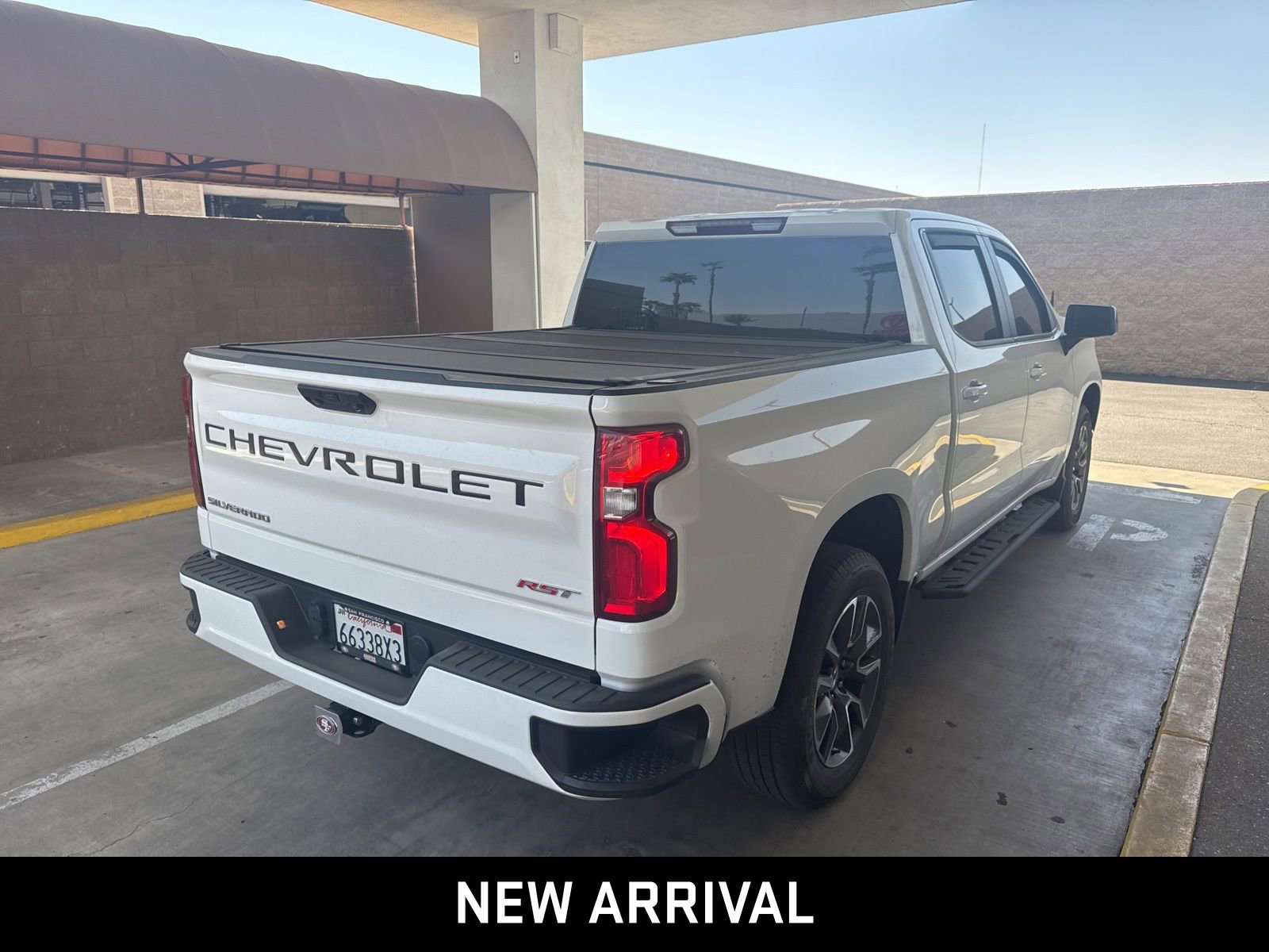 2024 Chevrolet Silverado 1500 RST photo 4