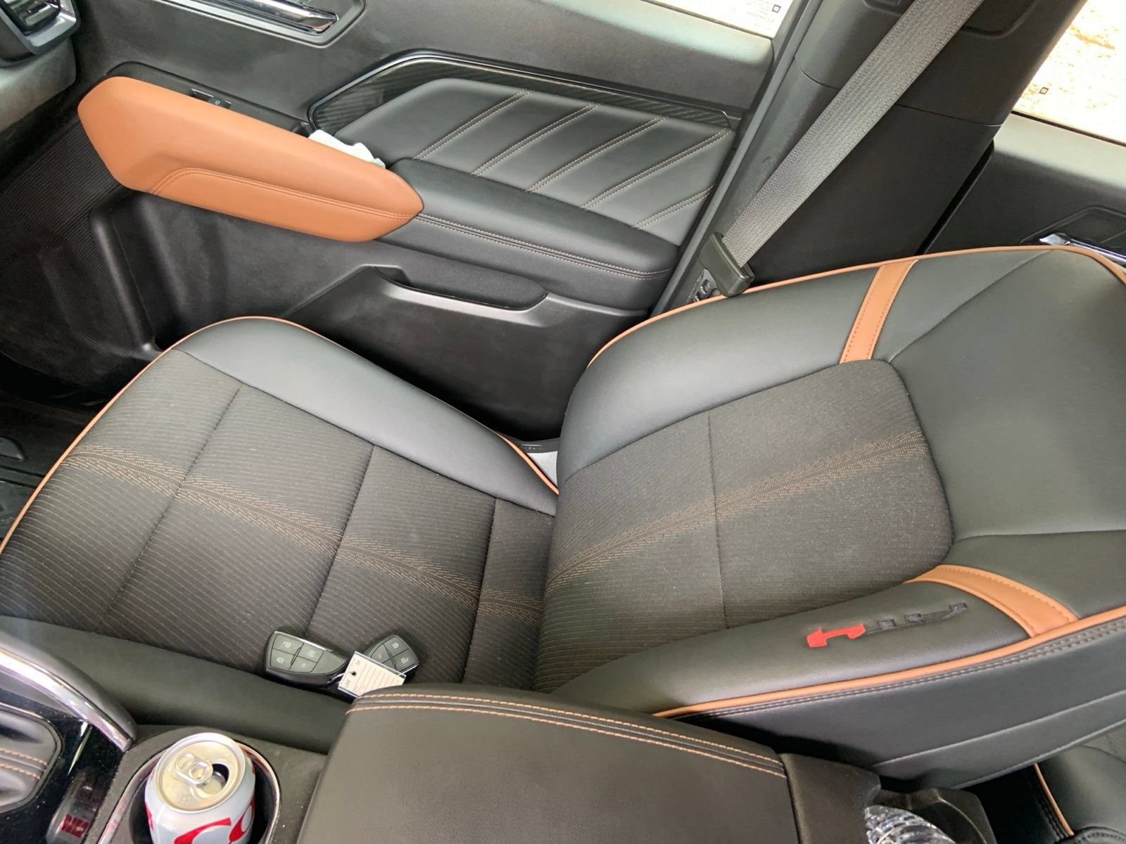 2025 GMC Canyon AT4 - Photo 21