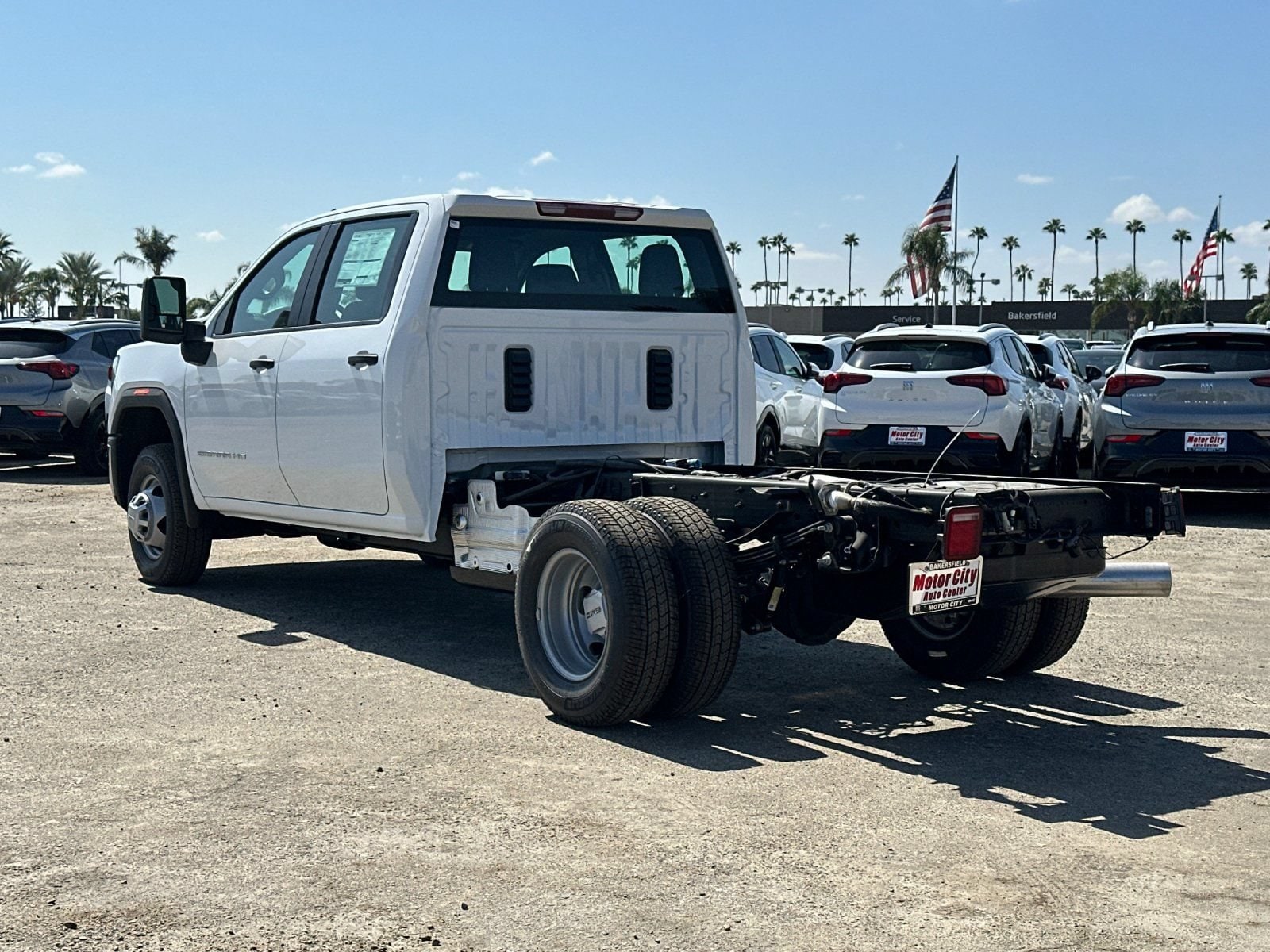 2026 GMC Sierra 3500 Chassis Cab Pro - Photo 5