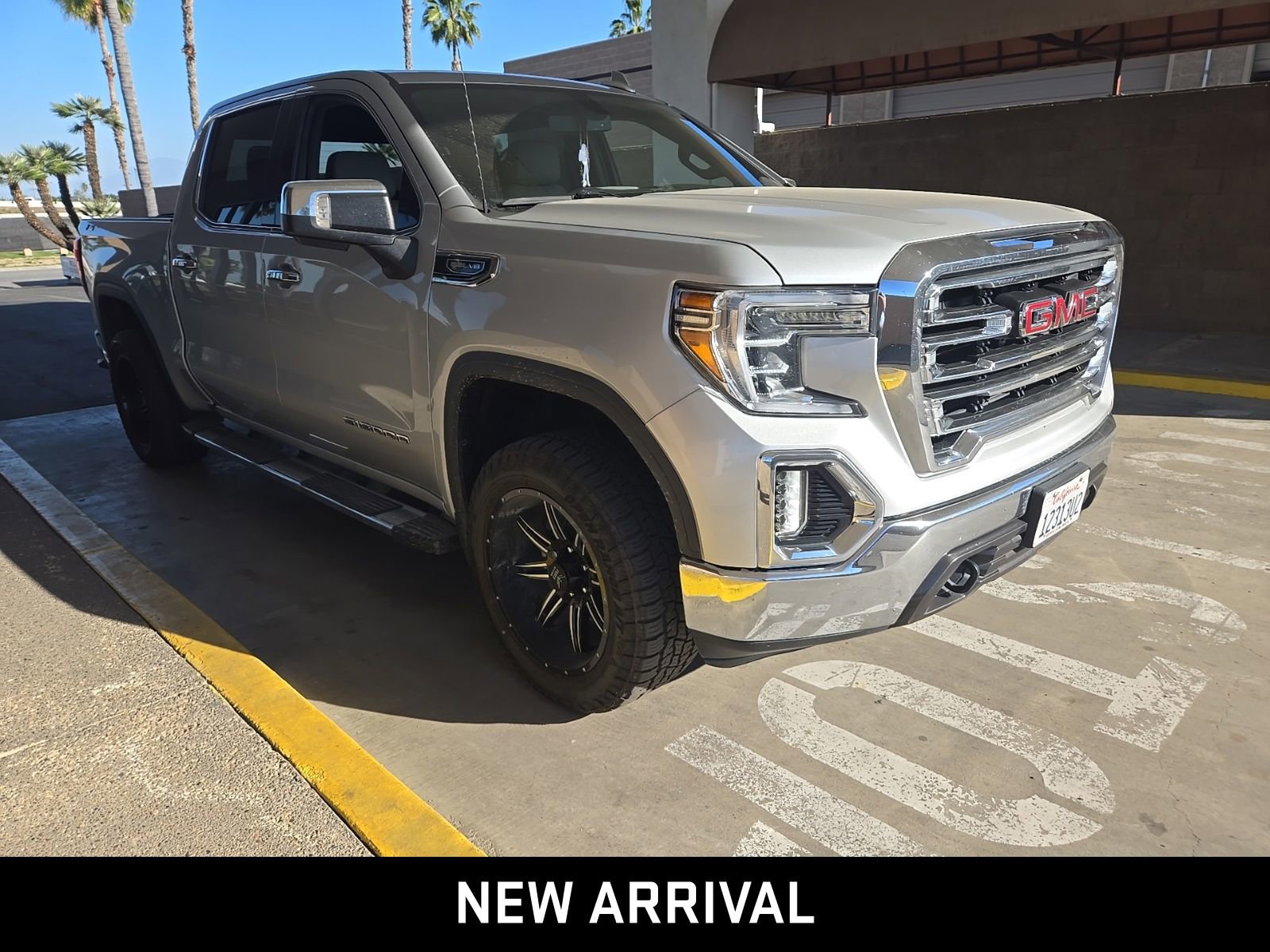 2019 GMC Sierra 1500 SLT photo 4