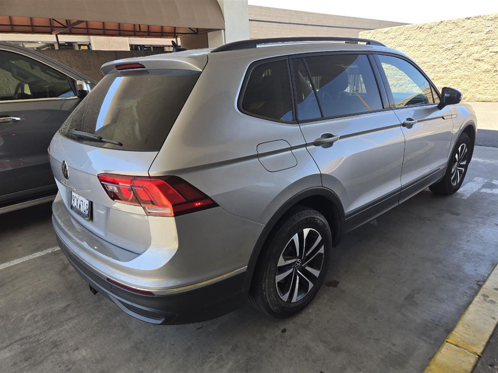 2022 Volkswagen Tiguan S photo 3