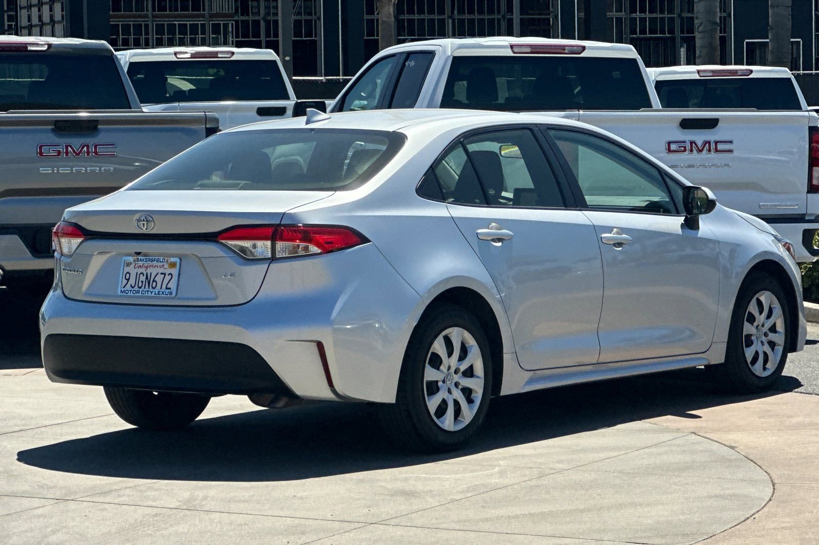2024 Toyota Corolla LE photo 2