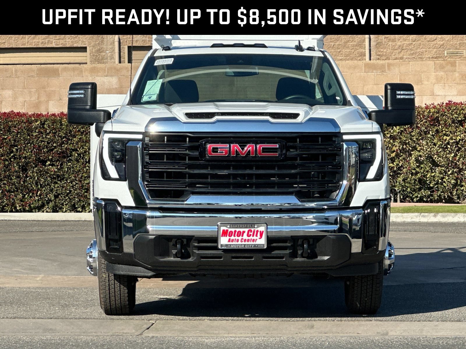 2025 GMC Sierra 3500HD Pro - Photo 8