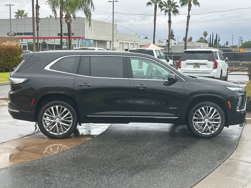 New 2025 Buick Enclave Avenir SUV