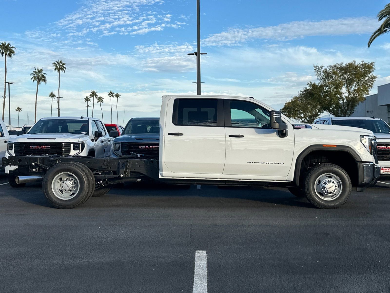 2026 Gmc Sierra 3500 HD Pro photo 3
