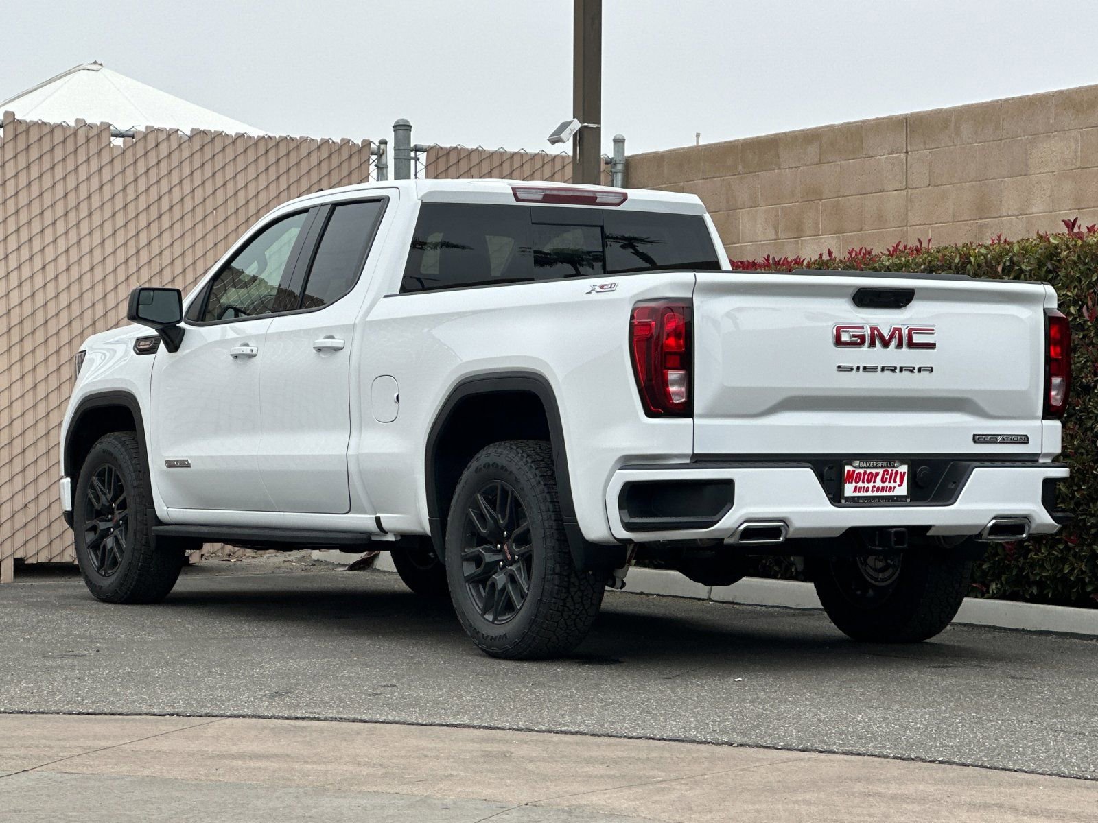 2026 GMC Sierra 1500 Elevation photo 4