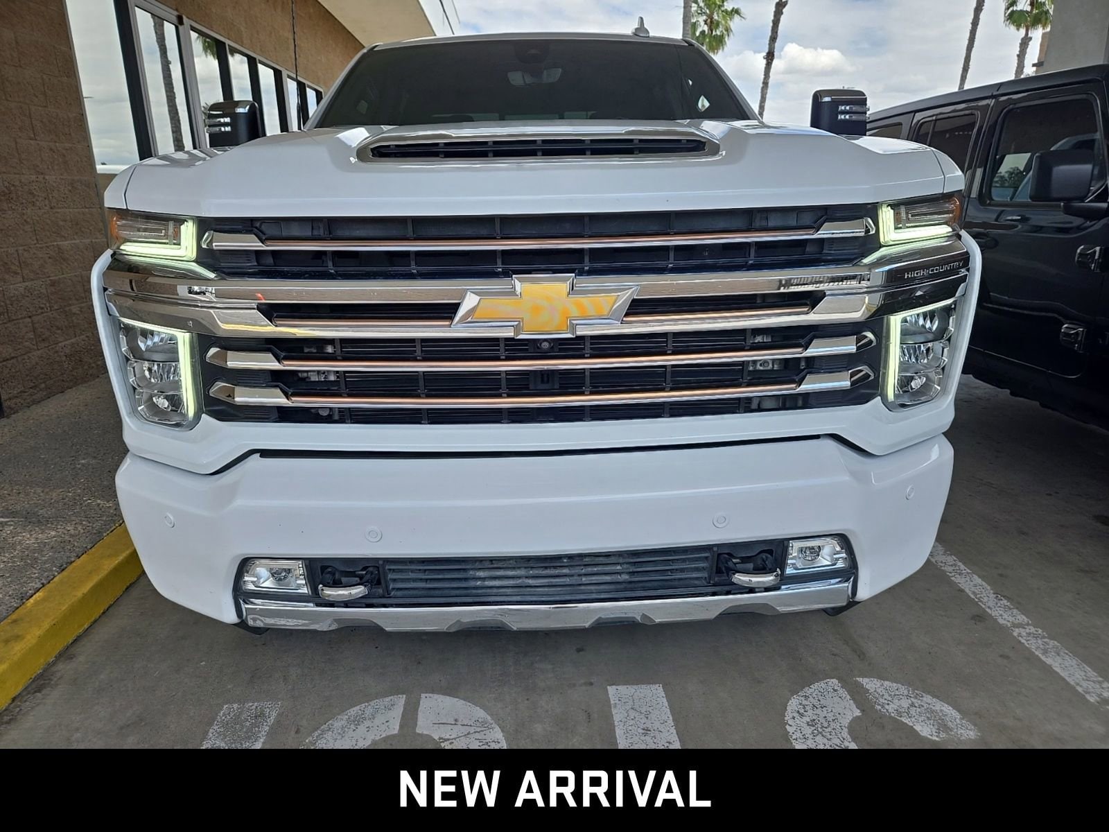 2023 Chevrolet Silverado 2500 HD High Country photo 2
