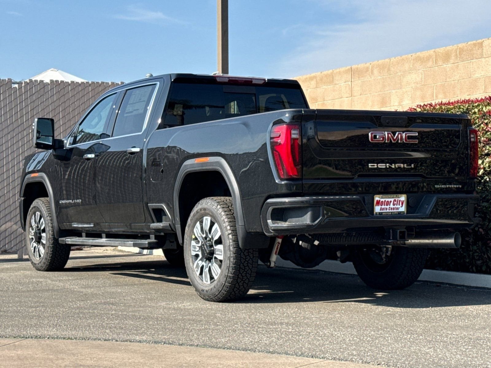 2026 GMC Sierra 2500 HD Denali photo 4