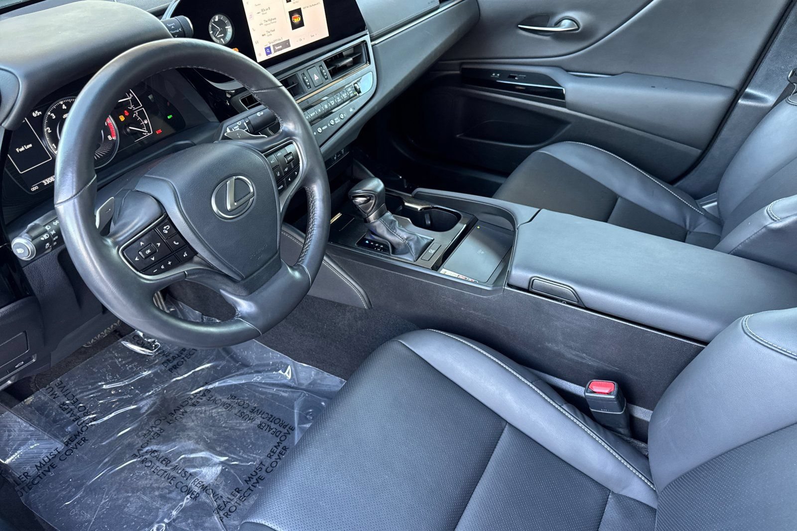 2024 Lexus ES 350 - Photo 10