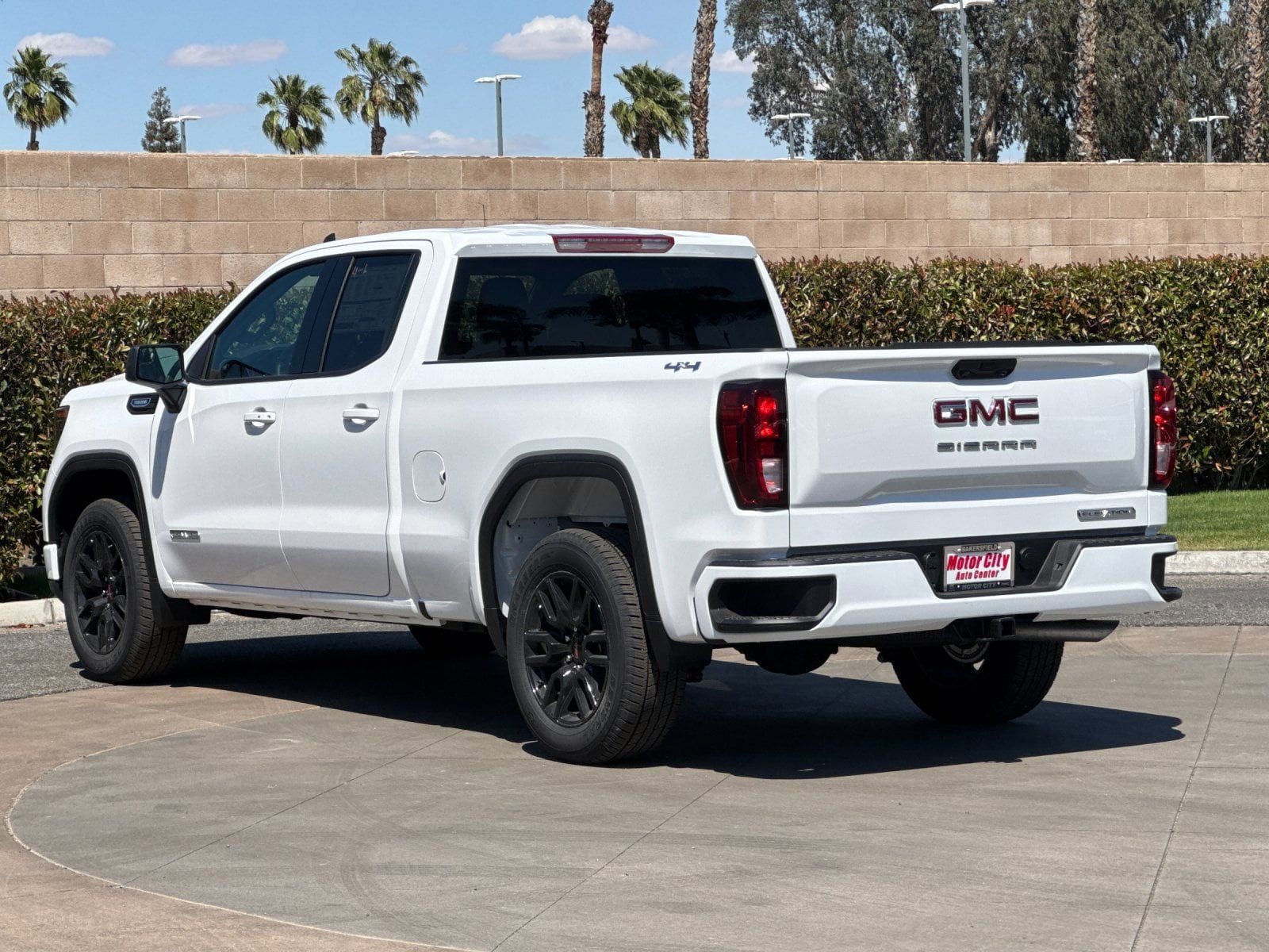 2026 GMC Sierra 1500 Elevation photo 4