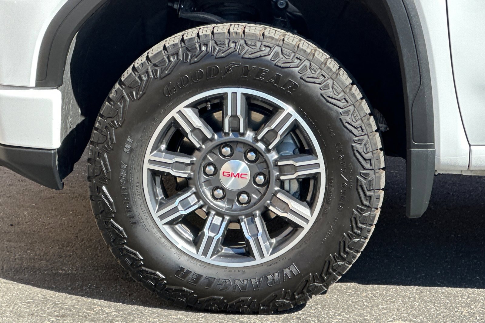 2025 GMC Sierra 1500 AT4 - Photo 26