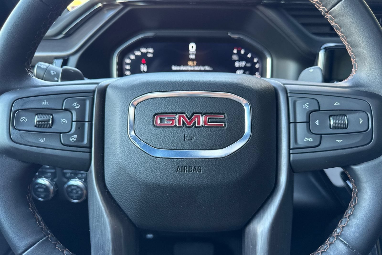 2025 GMC Sierra 1500 AT4 - Photo 23