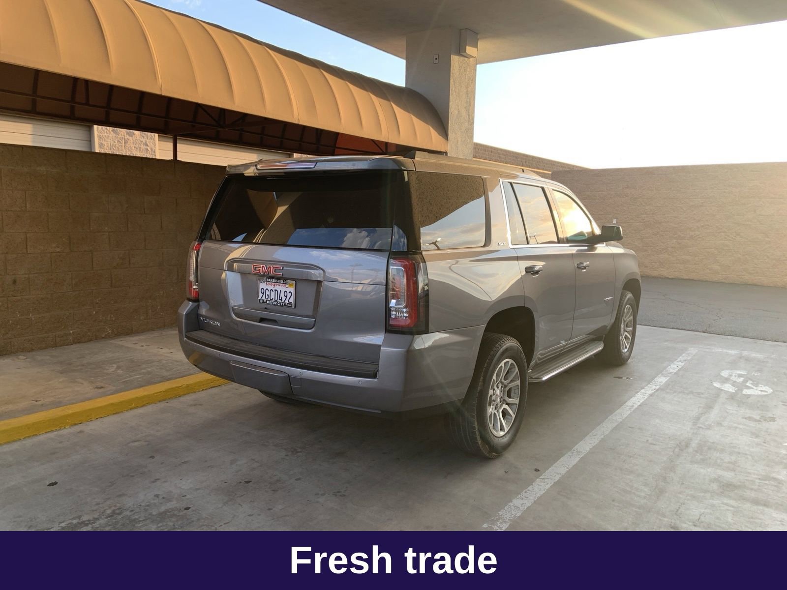 2019 Gmc Yukon SLT photo 2
