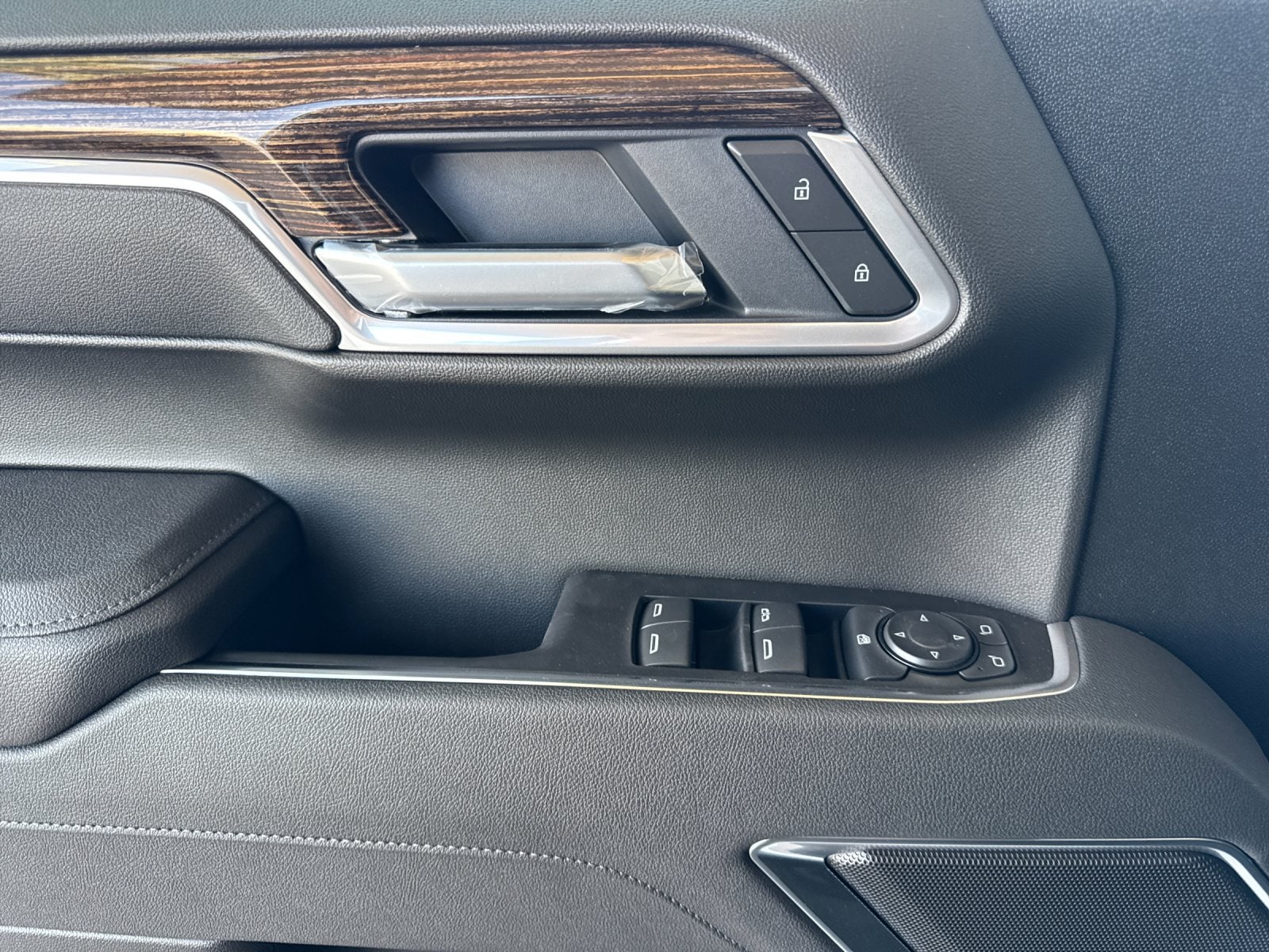 2026 GMC Sierra 1500 Elevation - Photo 10