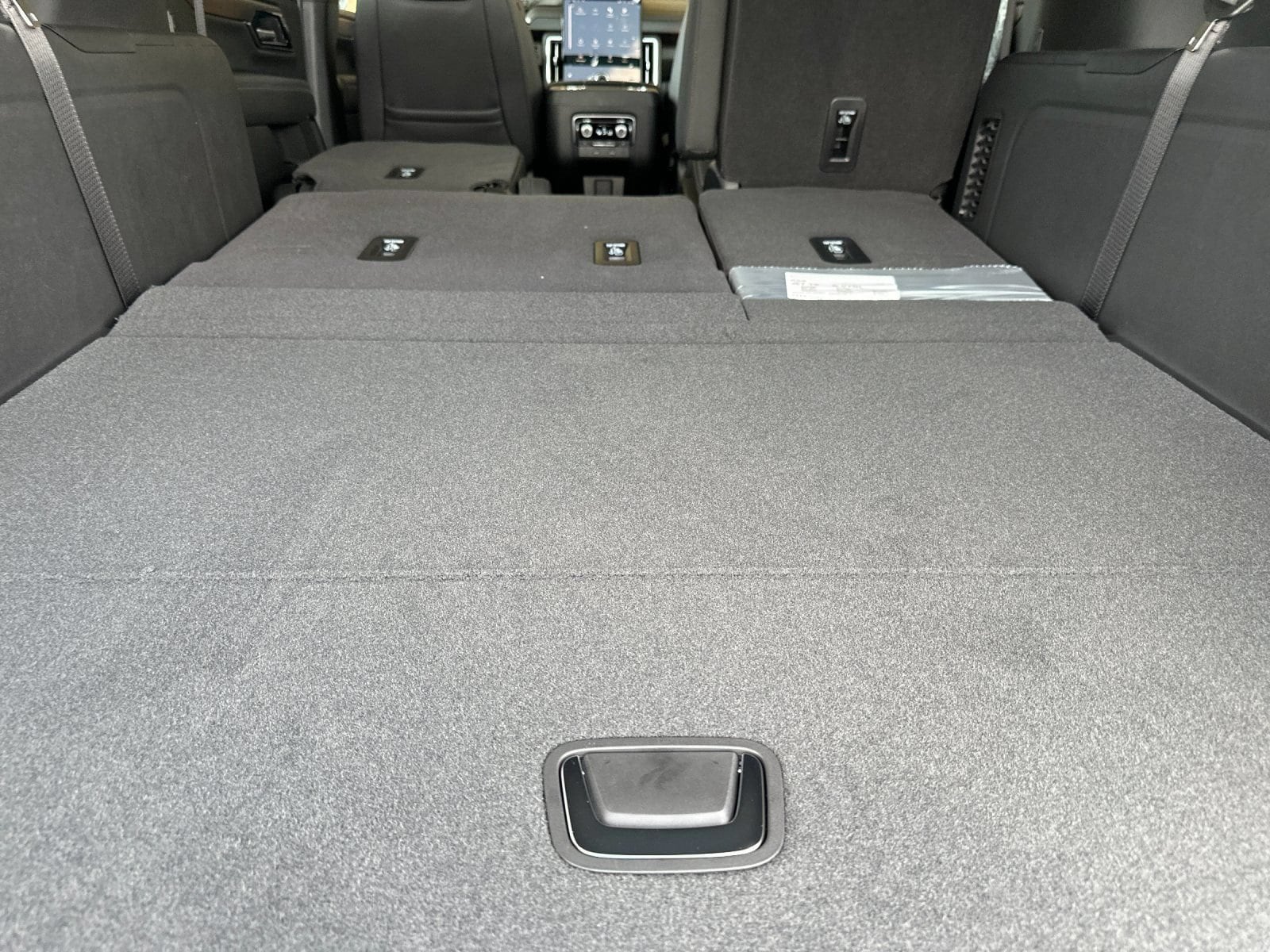 2026 GMC Yukon XL Denali - Photo 14