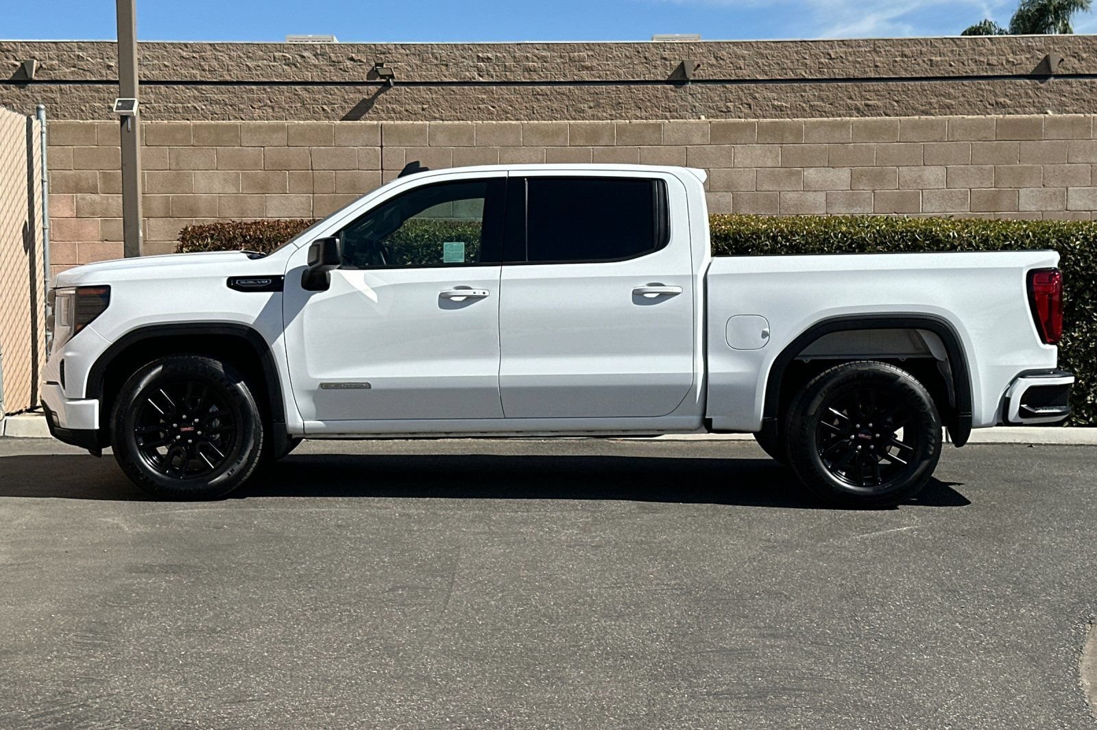 2023 GMC Sierra 1500 Elevation - Photo 7