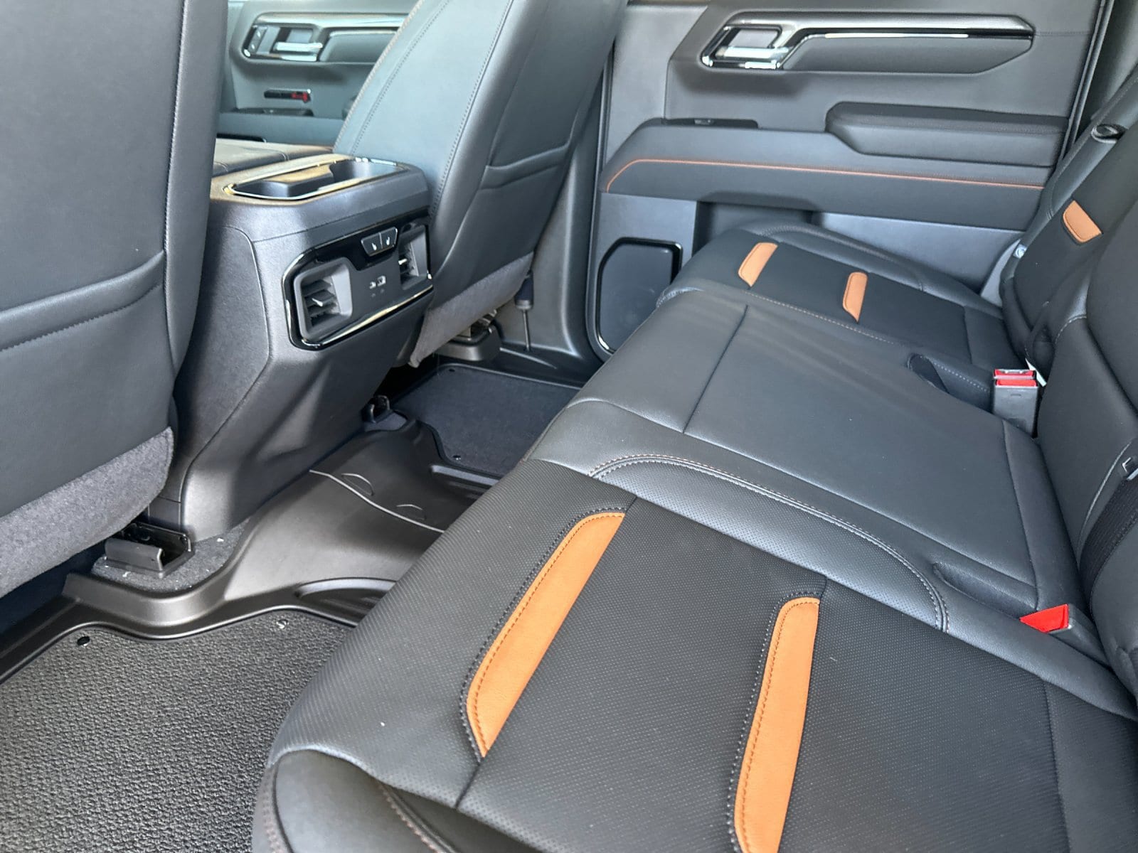 2026 GMC Sierra 1500 AT4 - Photo 11