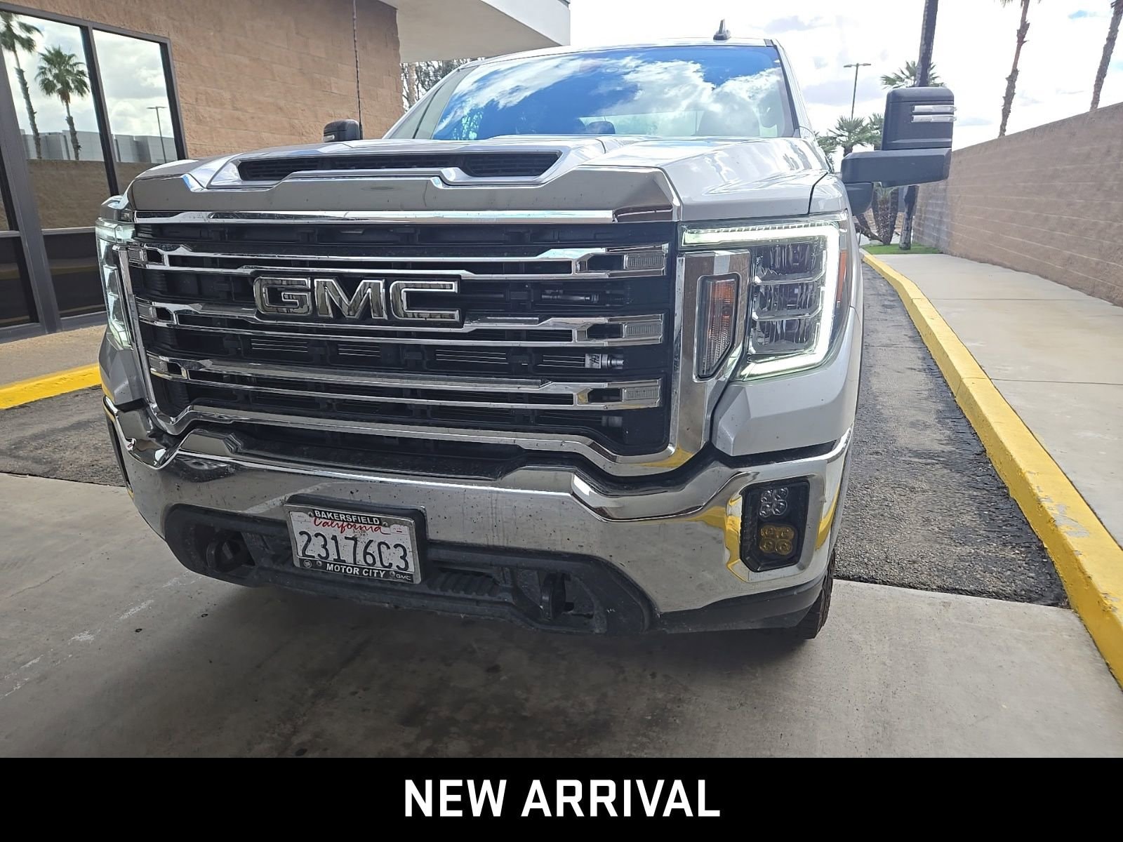 2021 GMC Sierra 2500 HD SLE photo 2