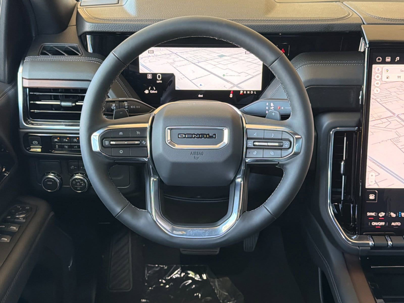 2026 GMC Yukon XL Denali - Photo 14