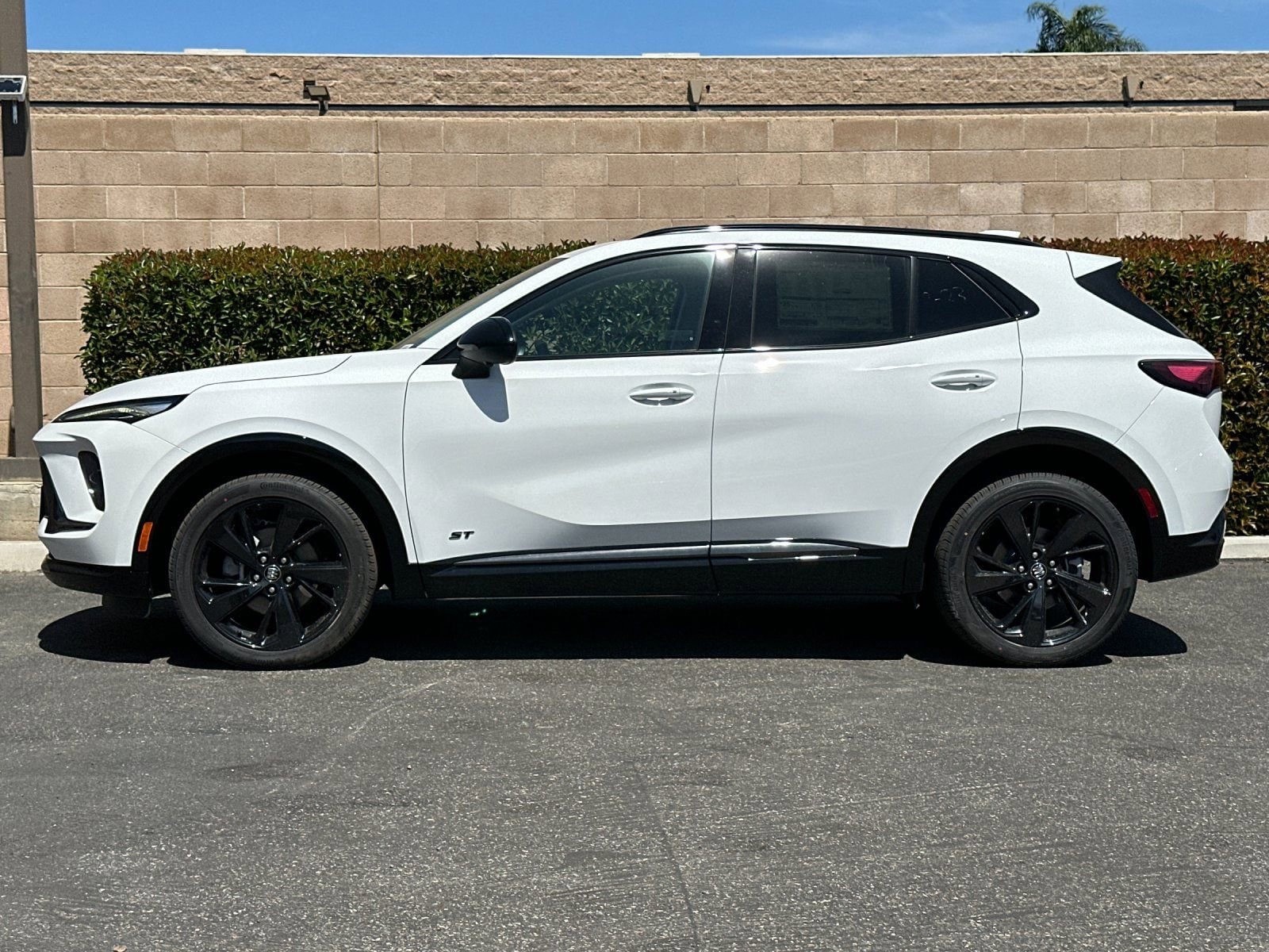 2026 Buick Envision Sport Touring photo 5