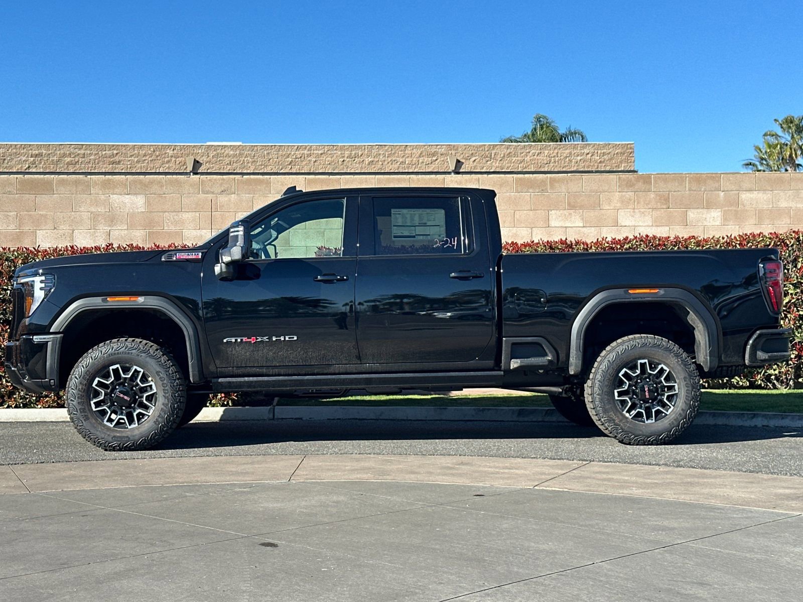 2026 GMC Sierra 2500 HD AT4X photo 5