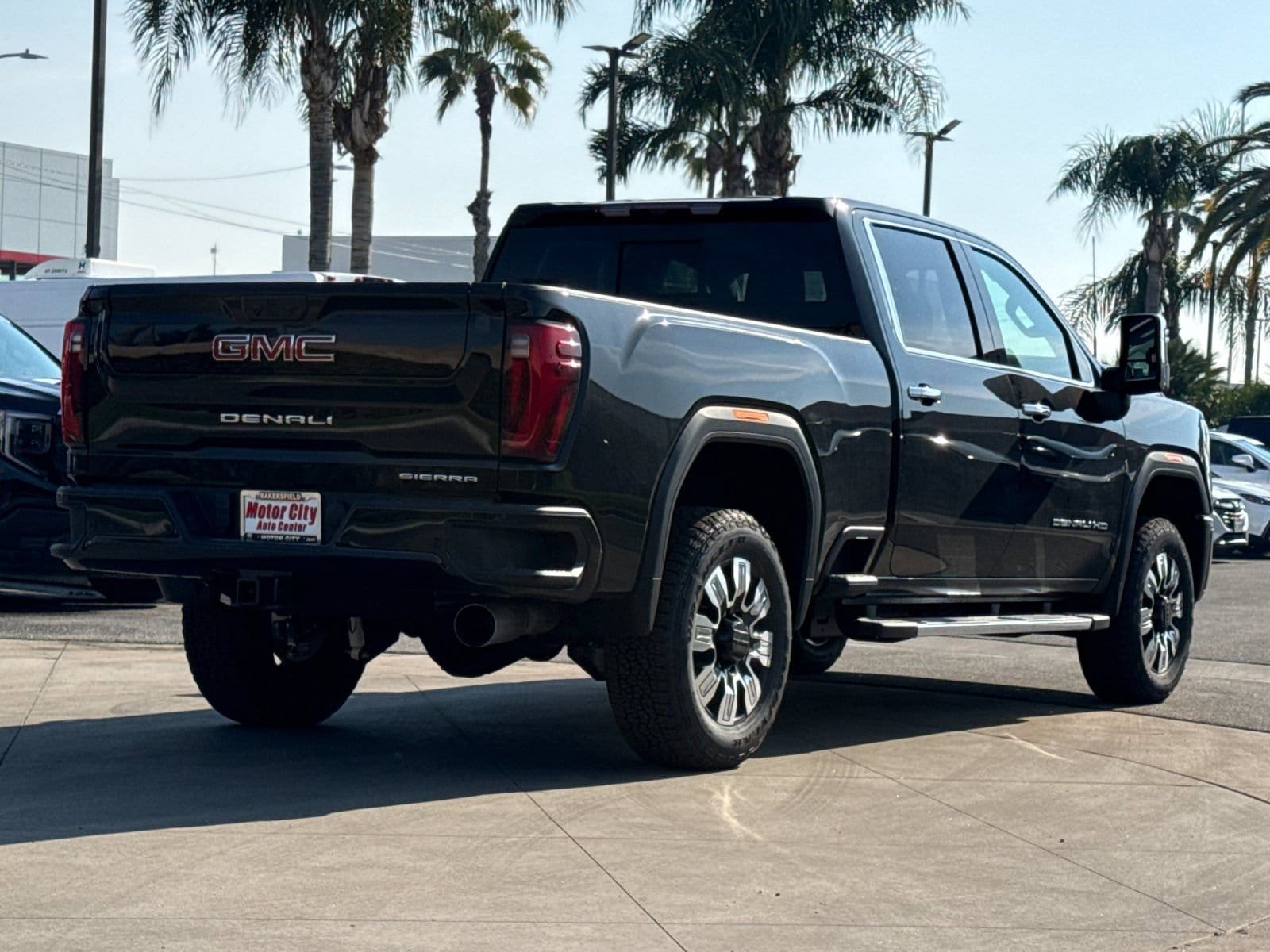 2026 GMC Sierra 2500 HD Denali photo 2