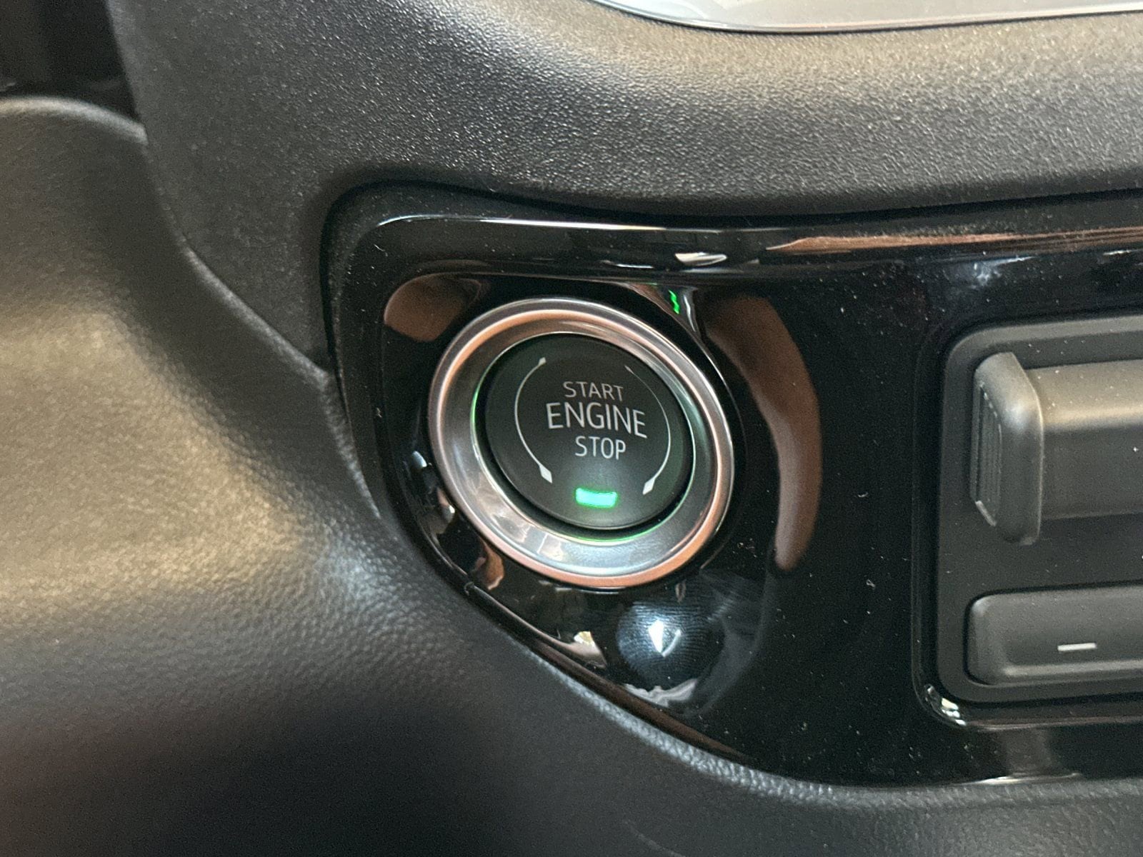 2026 GMC Sierra 1500 SLT - Photo 21
