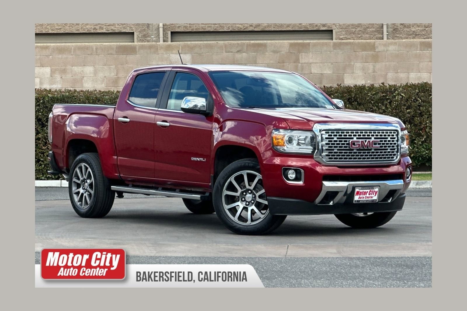 2018 GMC Canyon 4WD Denali Crew Cab Short Box's photo