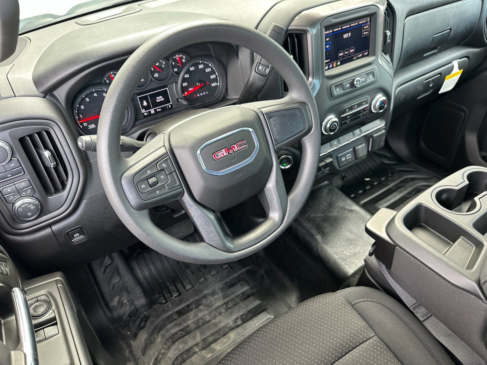2025 GMC Sierra 3500HD Pro - Photo 13