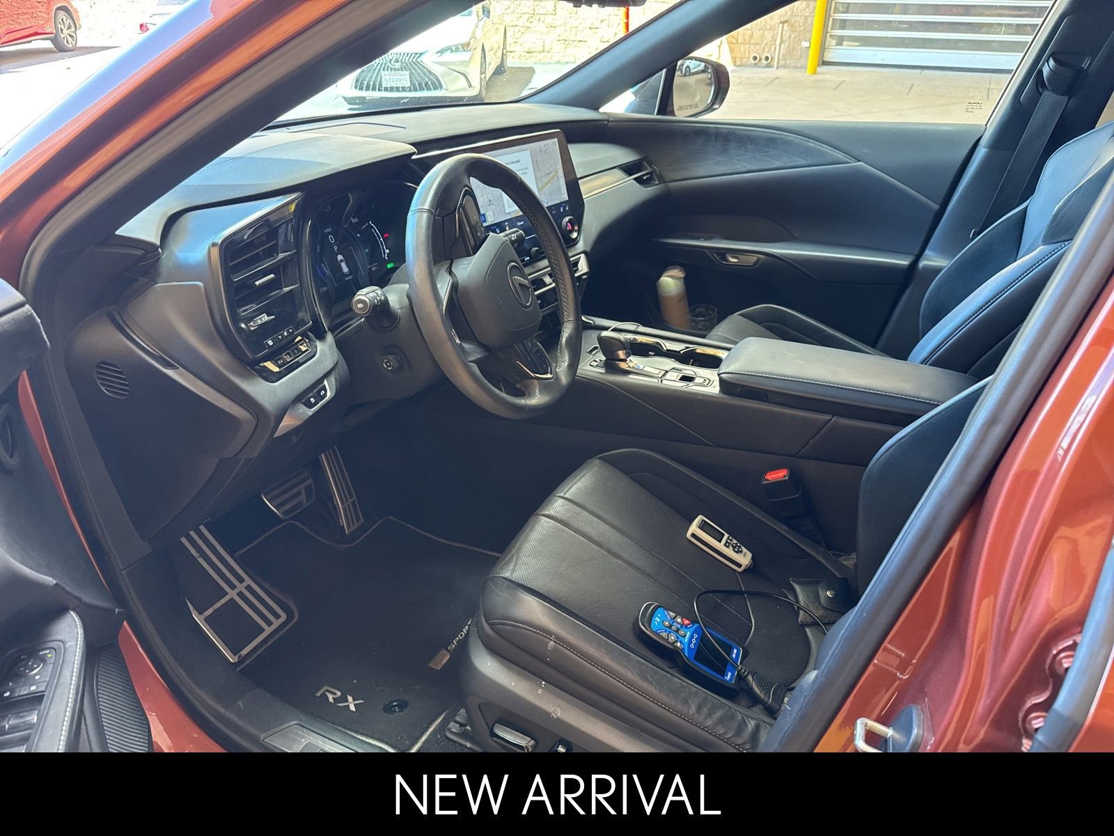 2023 LEXUS RX RX 500h F Sport Performance photo 5