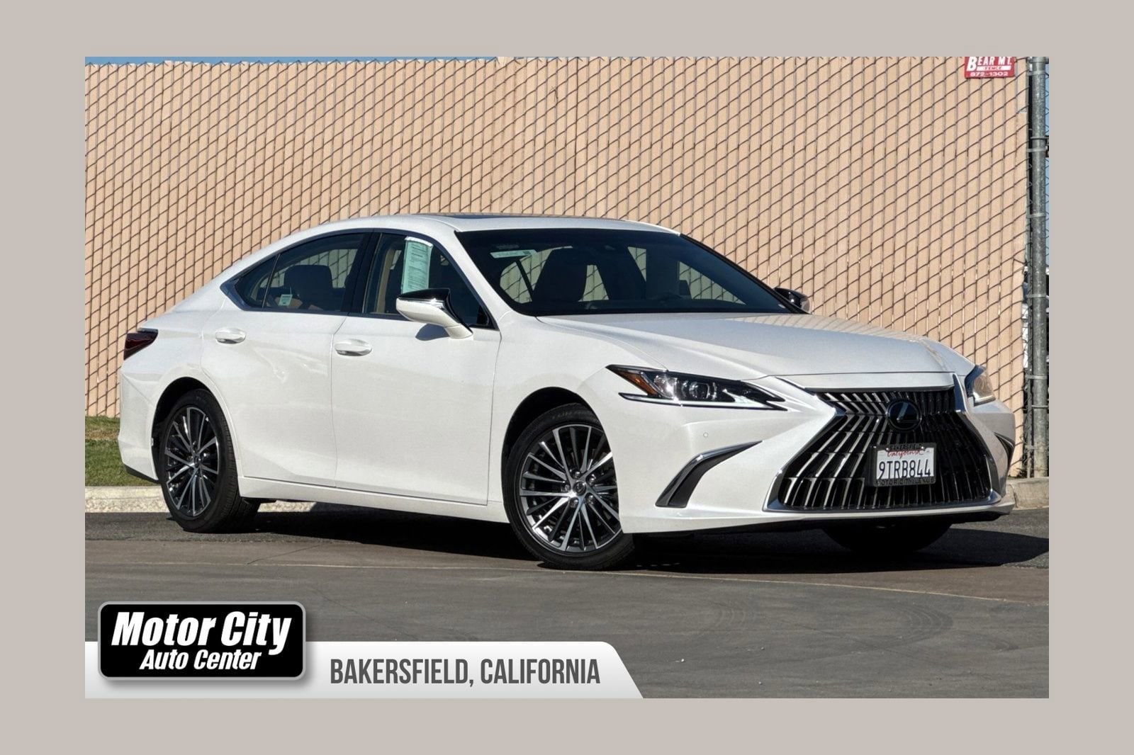 2025 Lexus ES 350 350's photo